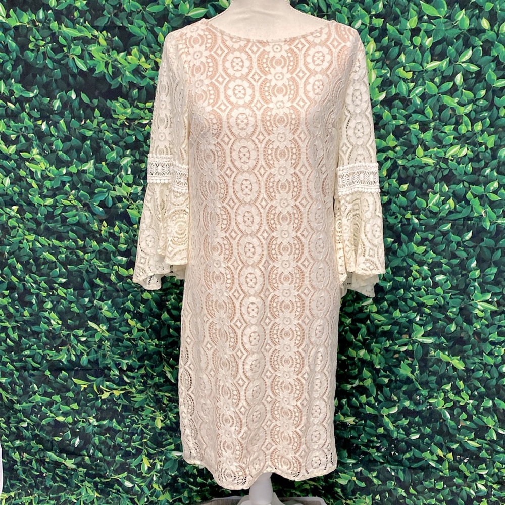 Chicos Lace Dress with Bell Sleeves Size 4